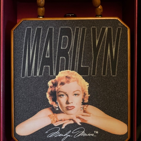 Marilyn Monroe Purse - Picture 6 of 11